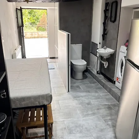 House With Private Pool In - 100 M² * Spindoli