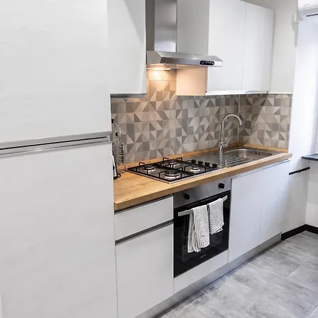 House With Private Pool In - 100 M² * Spindoli