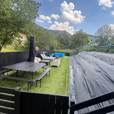House With Private Pool In - 100 M² *