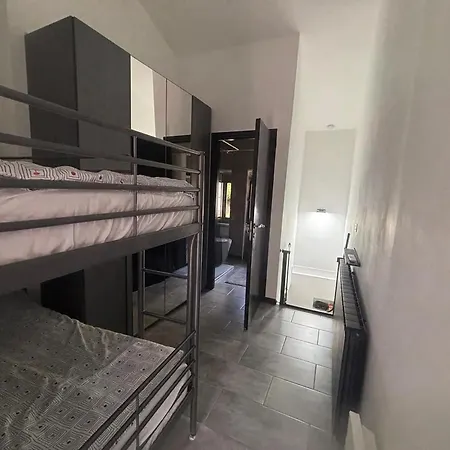House With Private Pool In - 100 M²